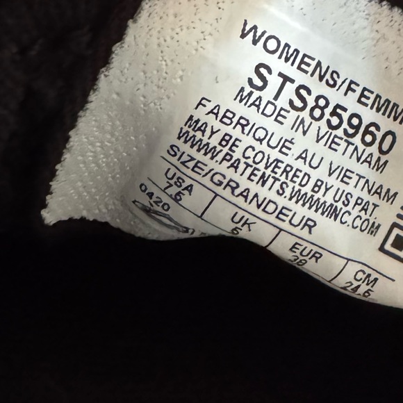 Sperry Black Sneakers Classic Low-Top Design - Picture 4 of 6